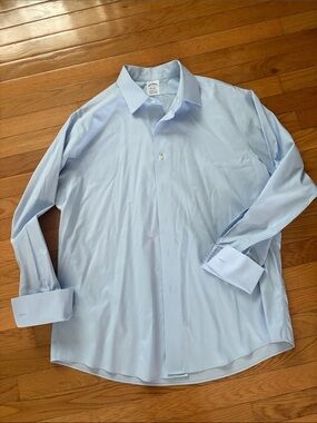 Brooks Brothers Light Blue Men's Dress Shirt - Spread Collar